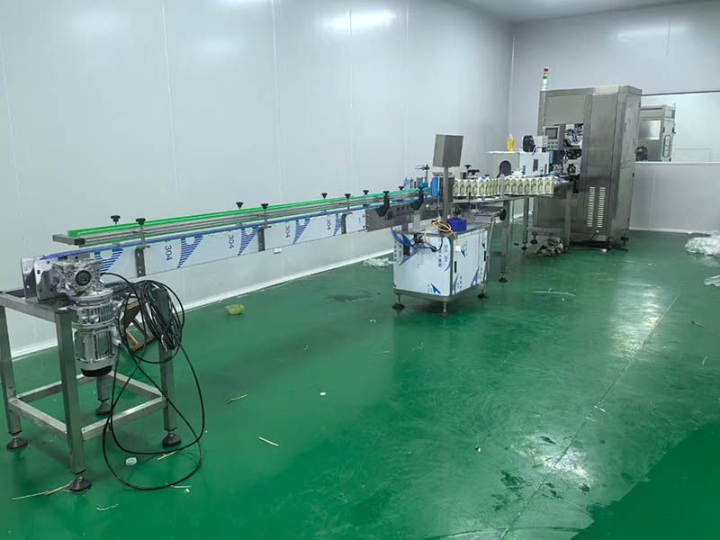 沂南食用油灌裝生產(chǎn)線安裝完畢